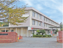 富士見小学校